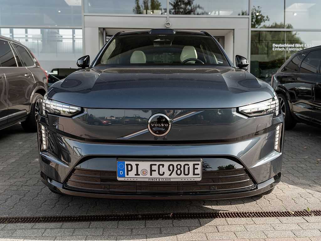 Volvo  Twin Engine Ultra