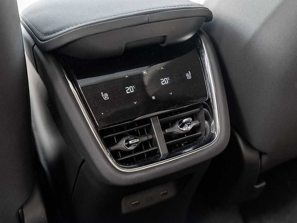 Volvo  Twin Engine Ultra