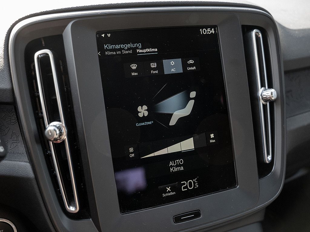 Volvo  T3 Momentum Pro