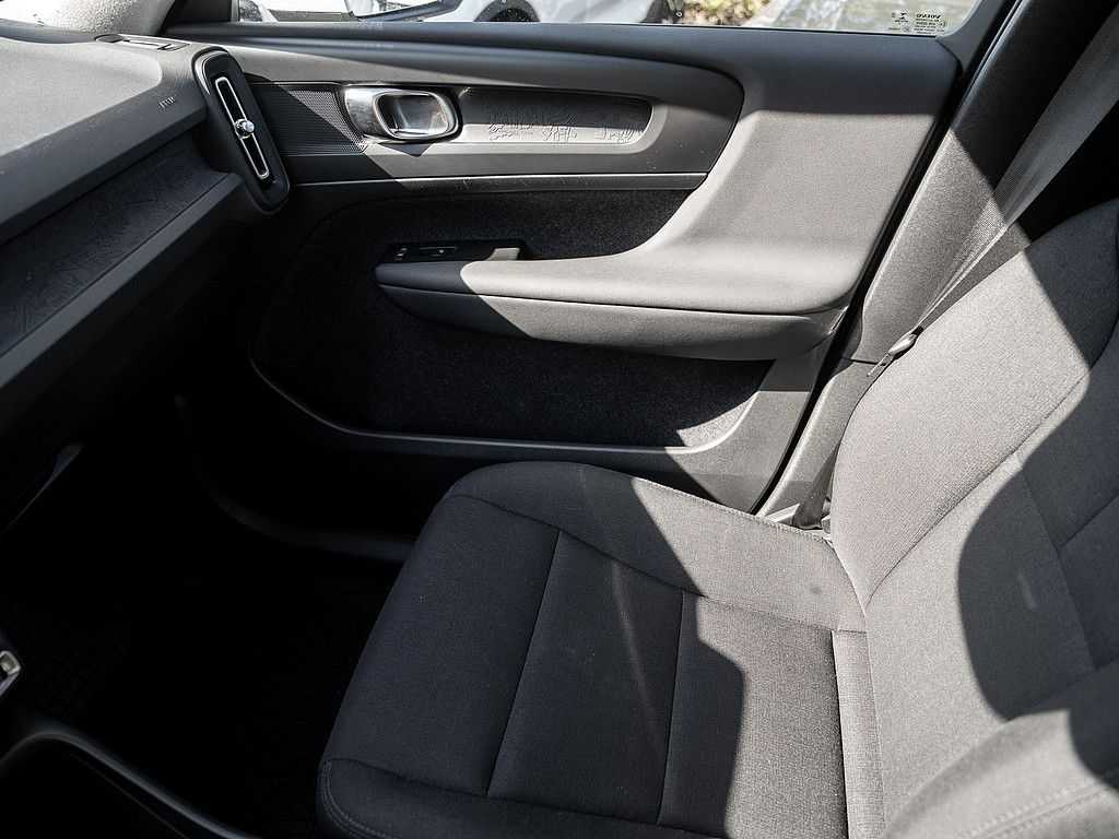 Volvo  T3 Momentum Pro