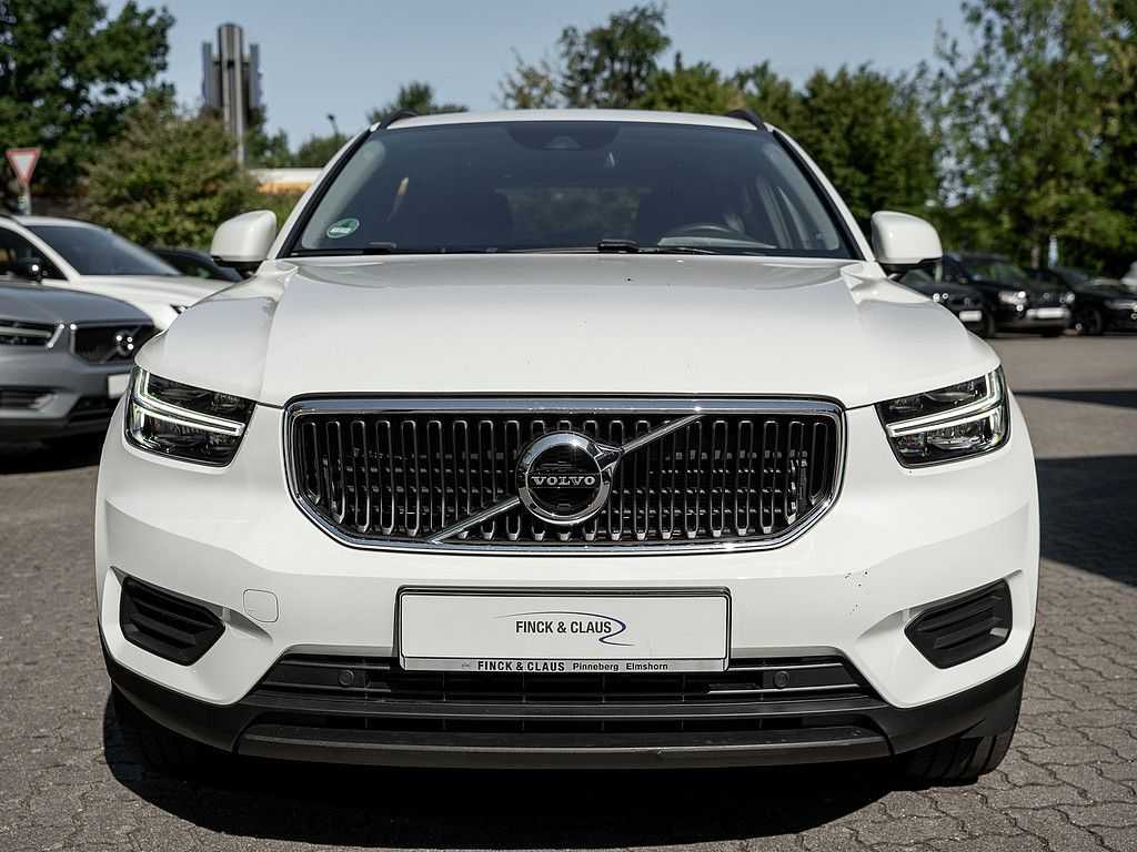 Volvo  T3 Momentum Pro