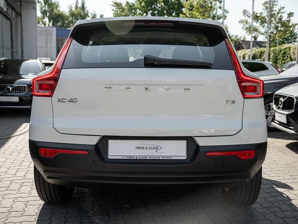 Volvo  T3 Momentum Pro