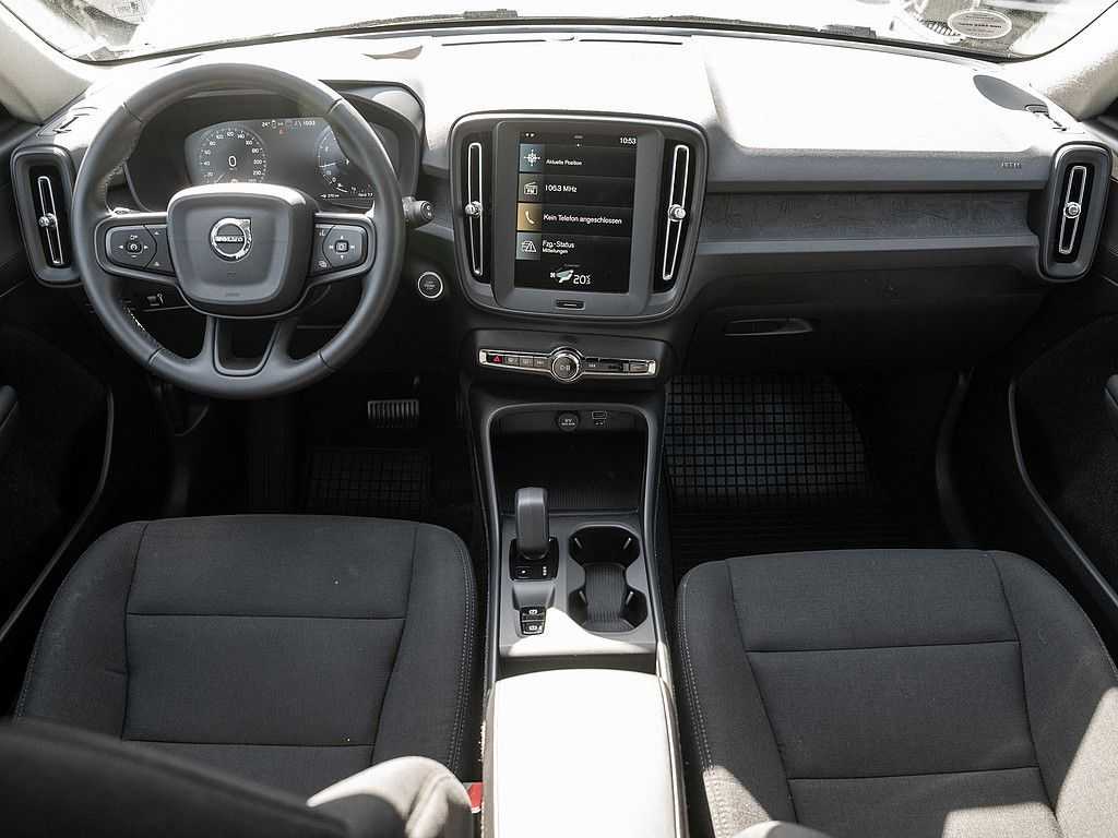 Volvo  T3 Momentum Pro