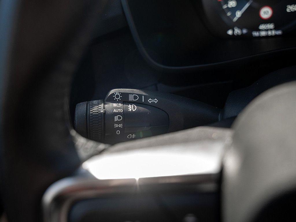 Volvo  T2 Momentum Core