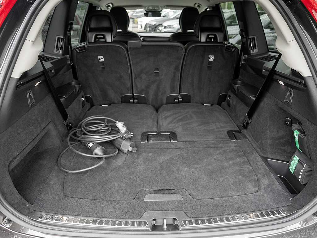 Volvo  T8 AWD Bright