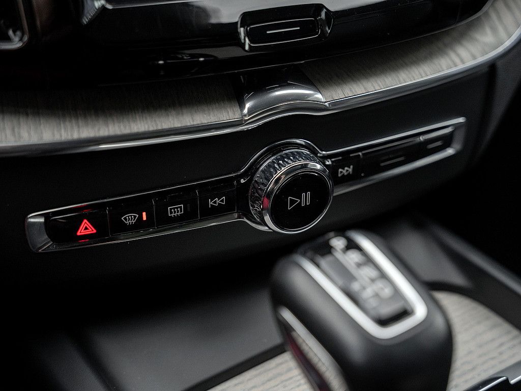 Volvo  D4 Inscription ACC, AHK
