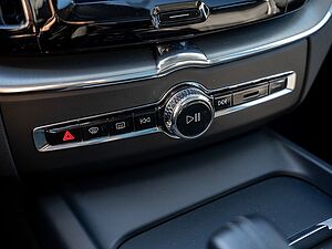 Volvo  T6AWD Recharge Inscription Expression