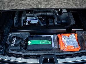 Volvo  T6AWD Recharge Inscription Expression