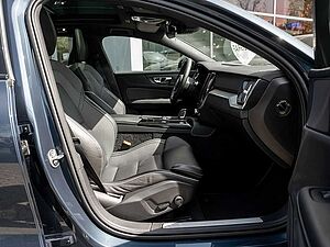 Volvo  T6 AWD Recharge Plus Dark