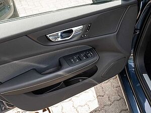Volvo  T6 AWD Recharge Plus Dark
