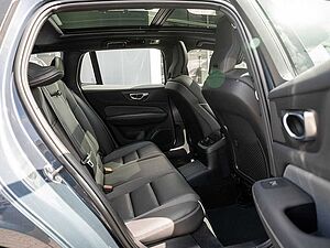 Volvo  T6 AWD Recharge Plus Dark