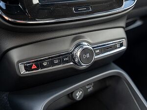 Volvo  T4 Inscription Expression Recharge