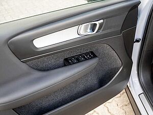 Volvo  T4 Inscription Expression Recharge