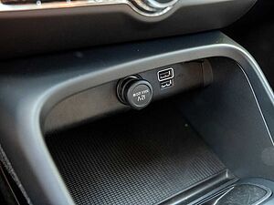 Volvo  T2 Momentum Core