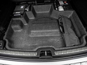 Volvo  B4 Momentum Pro AWD