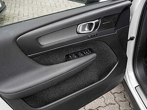 Volvo  Pro Recharge Pure Electric 2WD PANO 360°