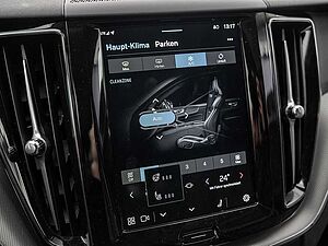 Volvo  T6 AWD Plus Dark