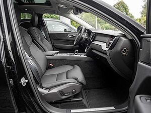 Volvo  T6 AWD Plus Dark