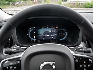 Volvo  T6 AWD Plus Dark