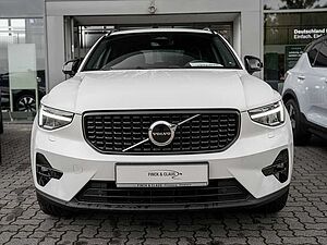 Volvo  B4 Ultimate Dark 2WD