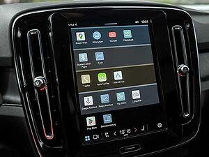 Volvo  Twin Motor Performance AWD Ultra Dark