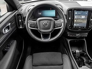 Volvo  Twin Motor Performance AWD Ultra Dark