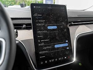 Volvo  Twin Engine Ultra HUD PANO 360° 7-SITZER