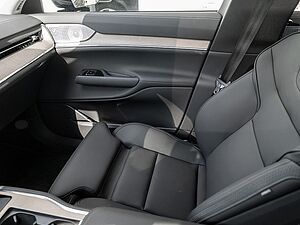 Volvo  Twin Engine Ultra HUD PANO 360° 7-SITZER