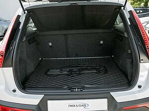 Volvo  T3 Momentum Pro