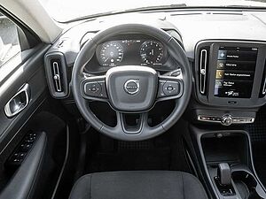Volvo  T3 Momentum Pro