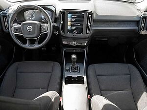 Volvo  T2 Momentum Core