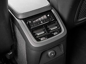 Volvo  T8 AWD Bright