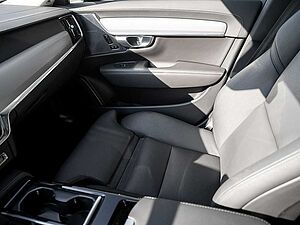 Volvo  T8 AWD Plus Dark