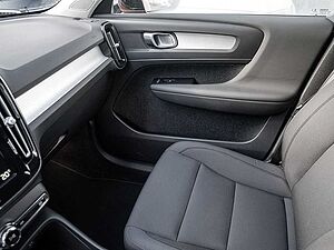 Volvo  T4 Recharge R Design Expression