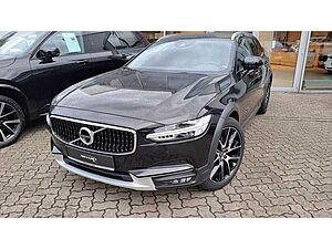 Volvo  2.0 Pro AWD