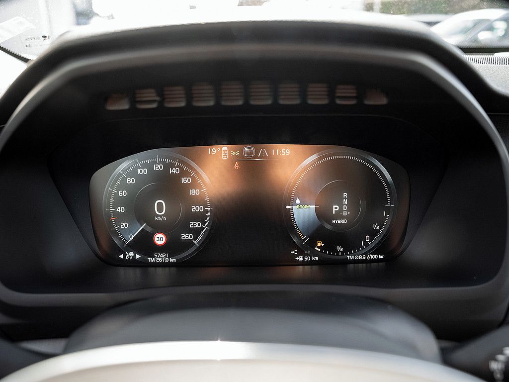 Volvo  T8 AWD Inscription Expression