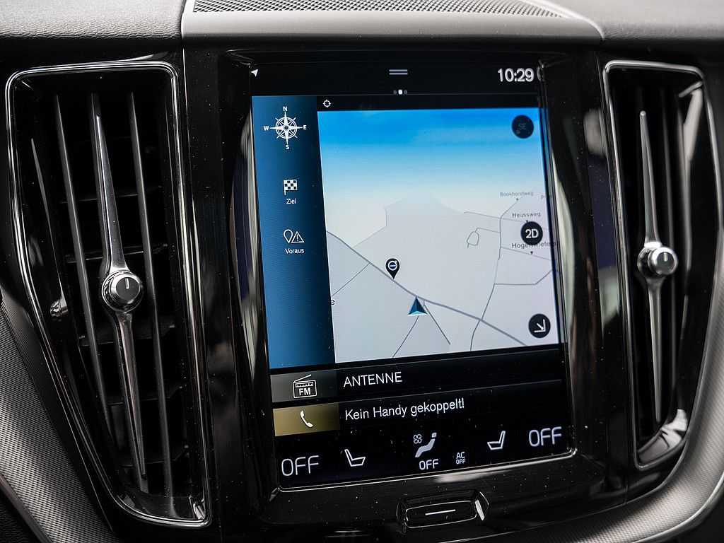 Volvo  T8 AWD R-Design