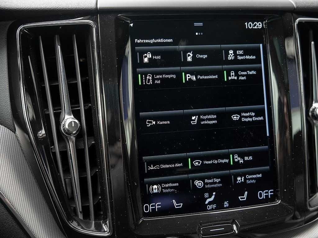 Volvo  T8 AWD R-Design