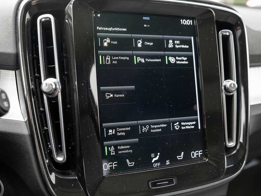 Volvo  T4 Recharge Inscription Expression