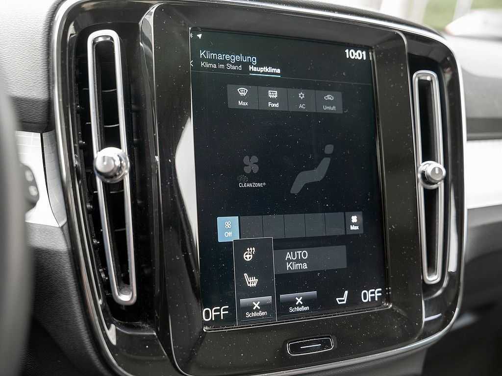 Volvo  T4 Recharge Inscription Expression