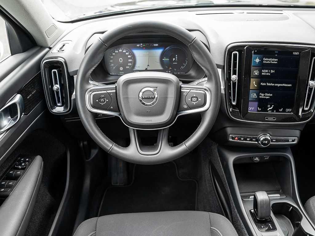Volvo  T4 Recharge Inscription Expression