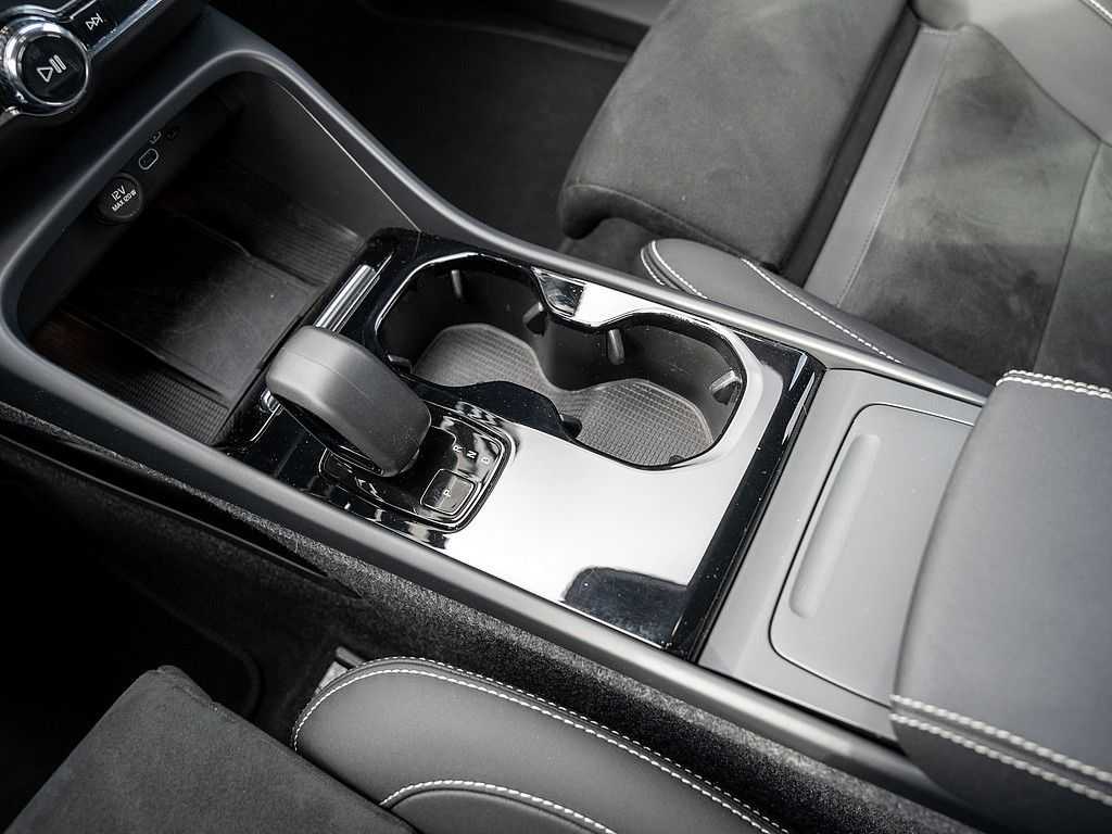 Volvo  Recharge Core