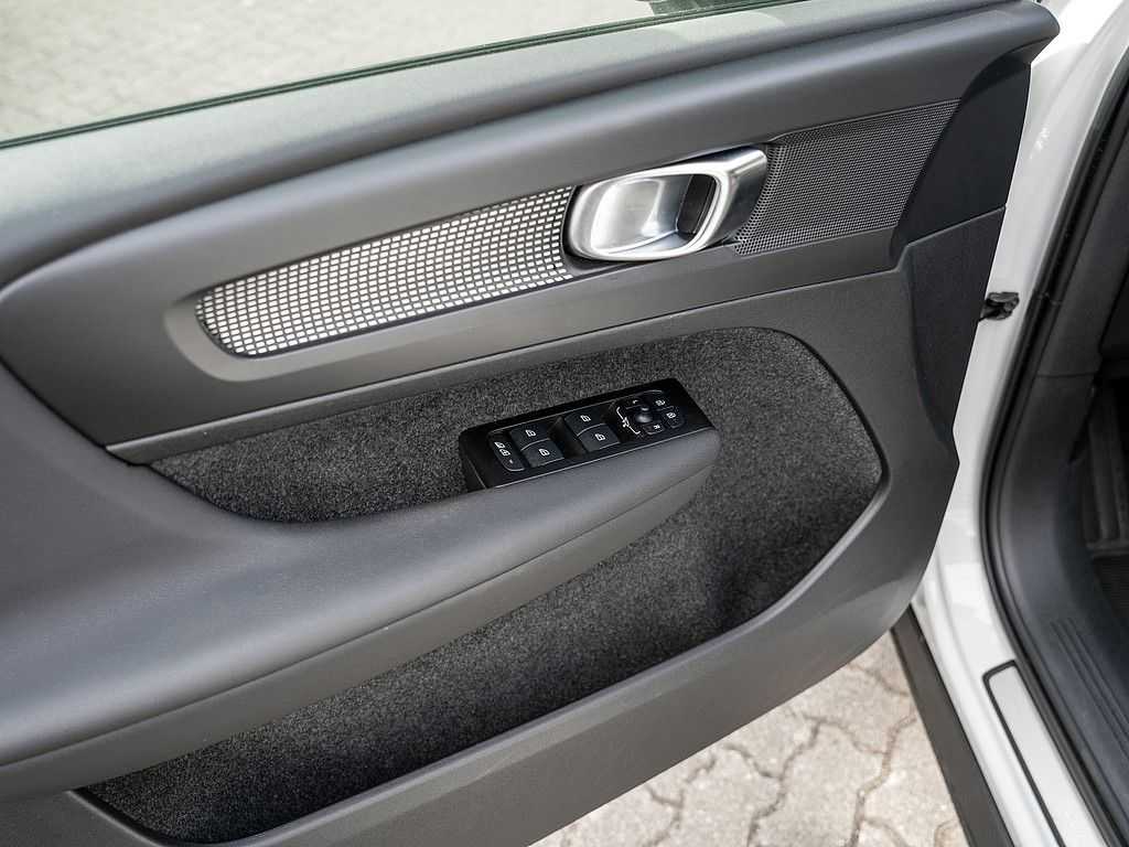 Volvo  Recharge Core