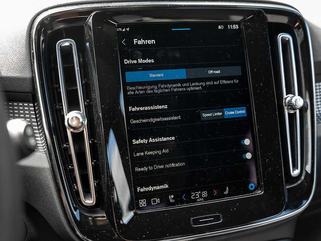 Volvo  Core Recharge Pure Electric 2WD