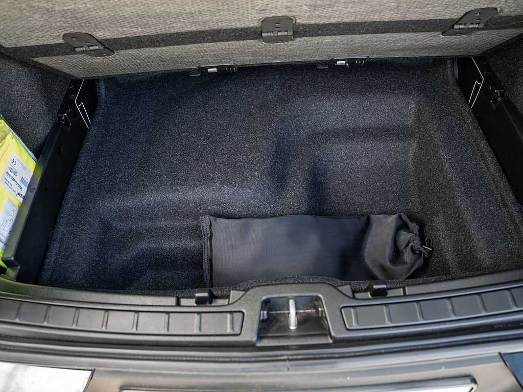 Volvo  Recharge Core