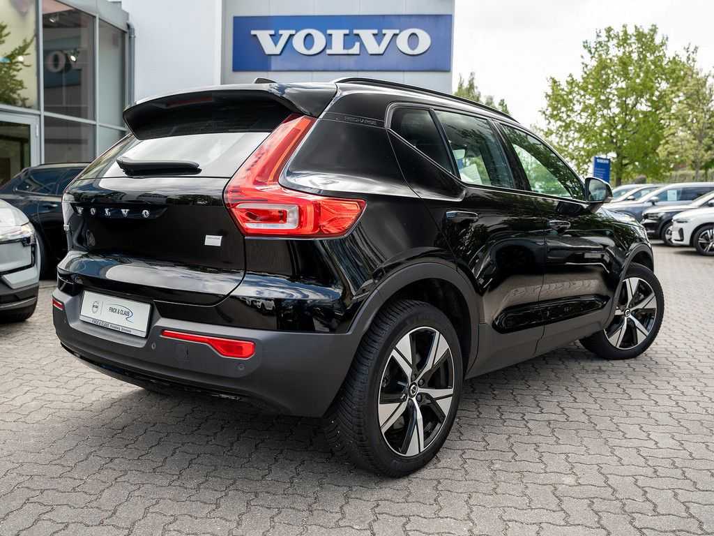 Volvo  Core Recharge Pure Electric 2WD