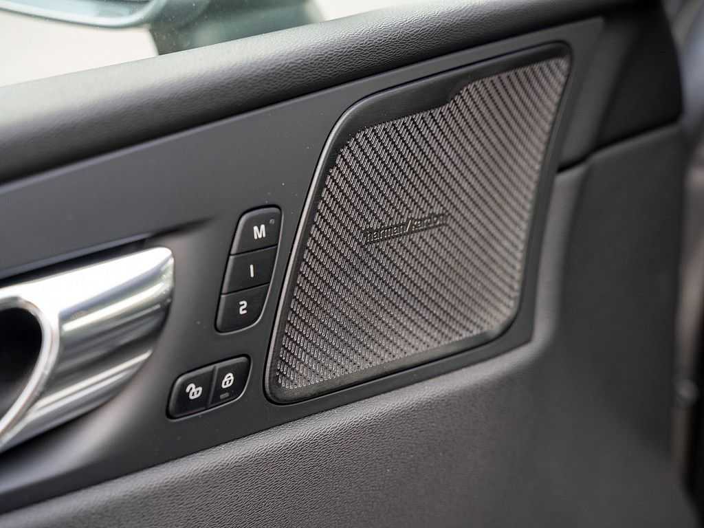 Volvo  D4 Inscription 2WD
