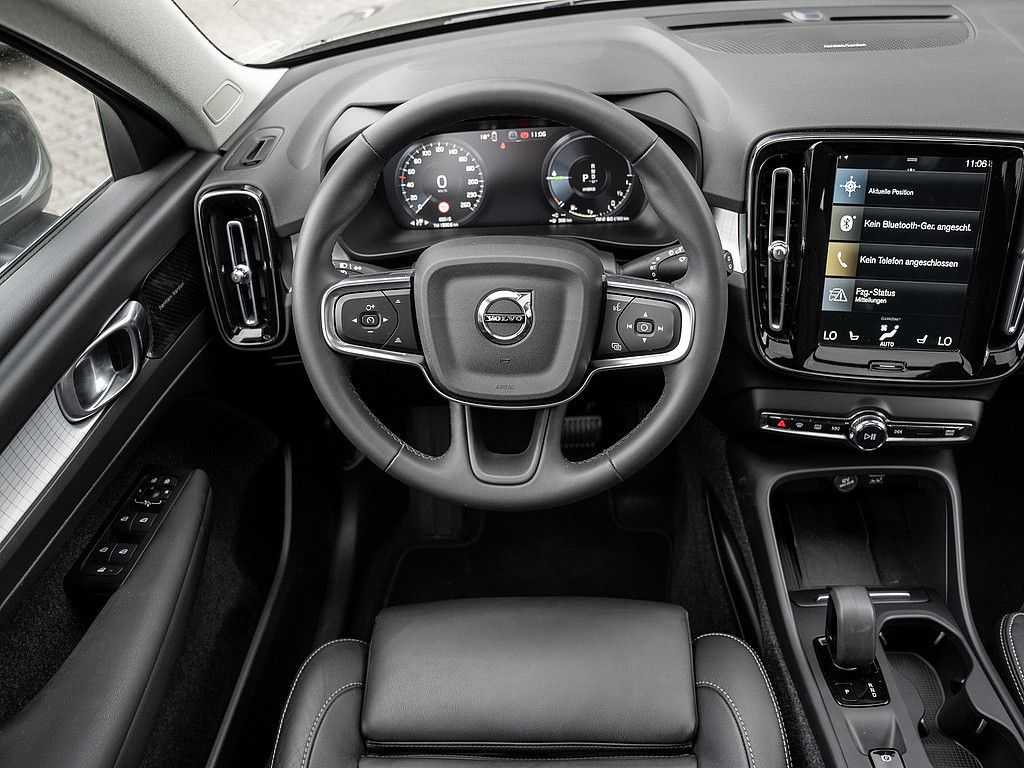 Volvo  T4 Inscription Expression Recharge