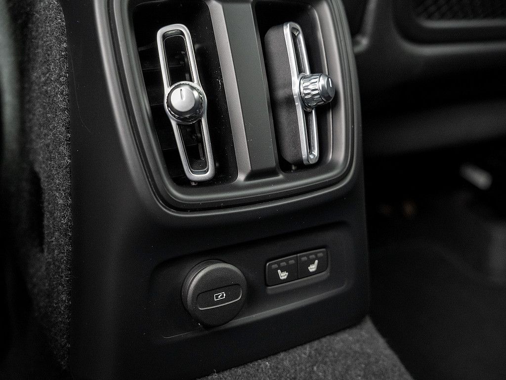 Volvo  T4 Inscription Expression Recharge