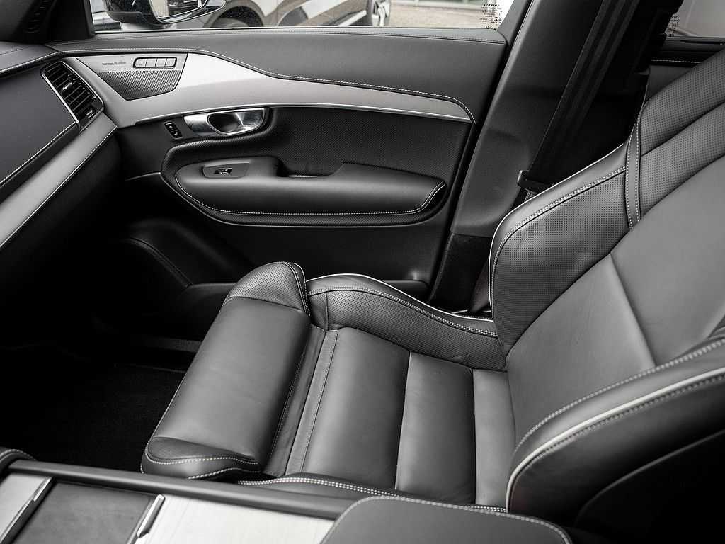 Volvo  T8 R Design Edition Recharge AWD